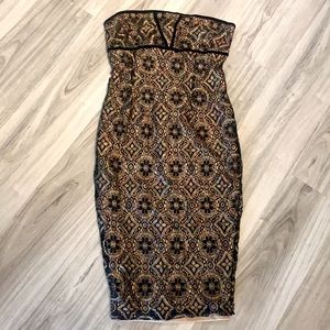 Gorgeous space due lace dress